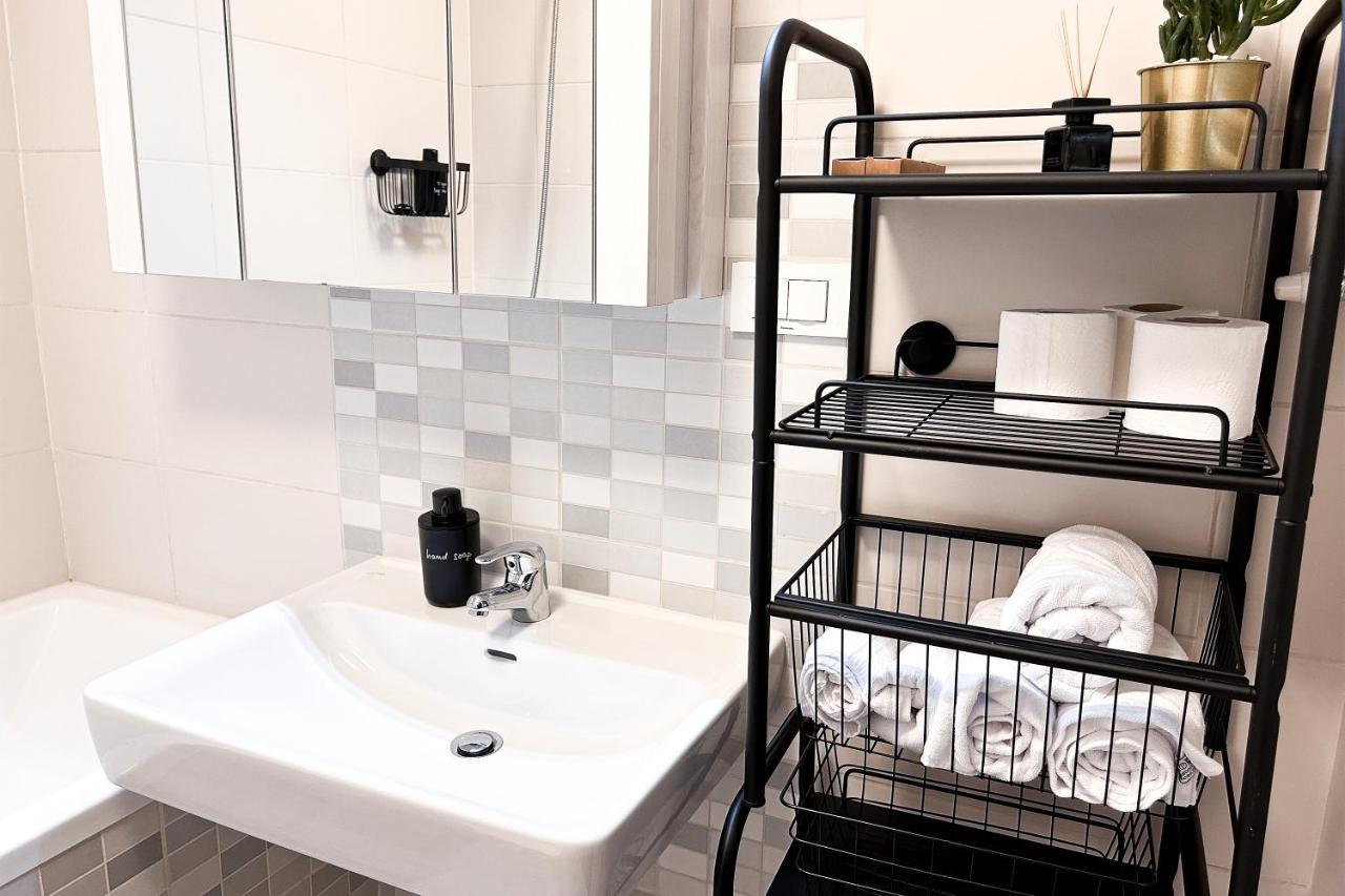 Downtown C22 Apartment บูคาเรสต์ ภายนอก รูปภาพ