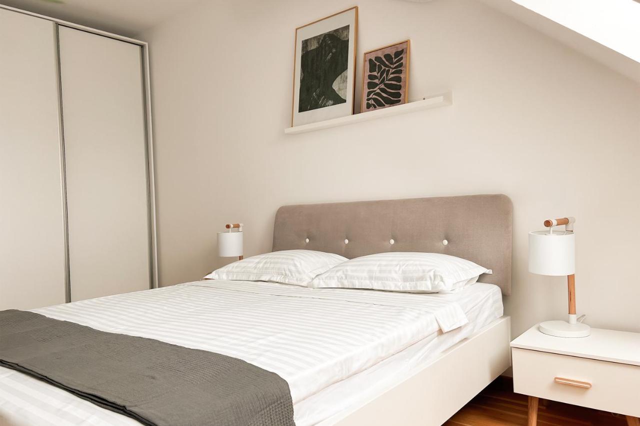 Downtown C22 Apartment บูคาเรสต์ ภายนอก รูปภาพ