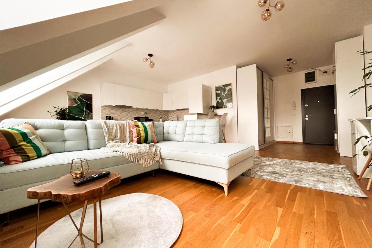 Downtown C22 Apartment บูคาเรสต์ ภายนอก รูปภาพ