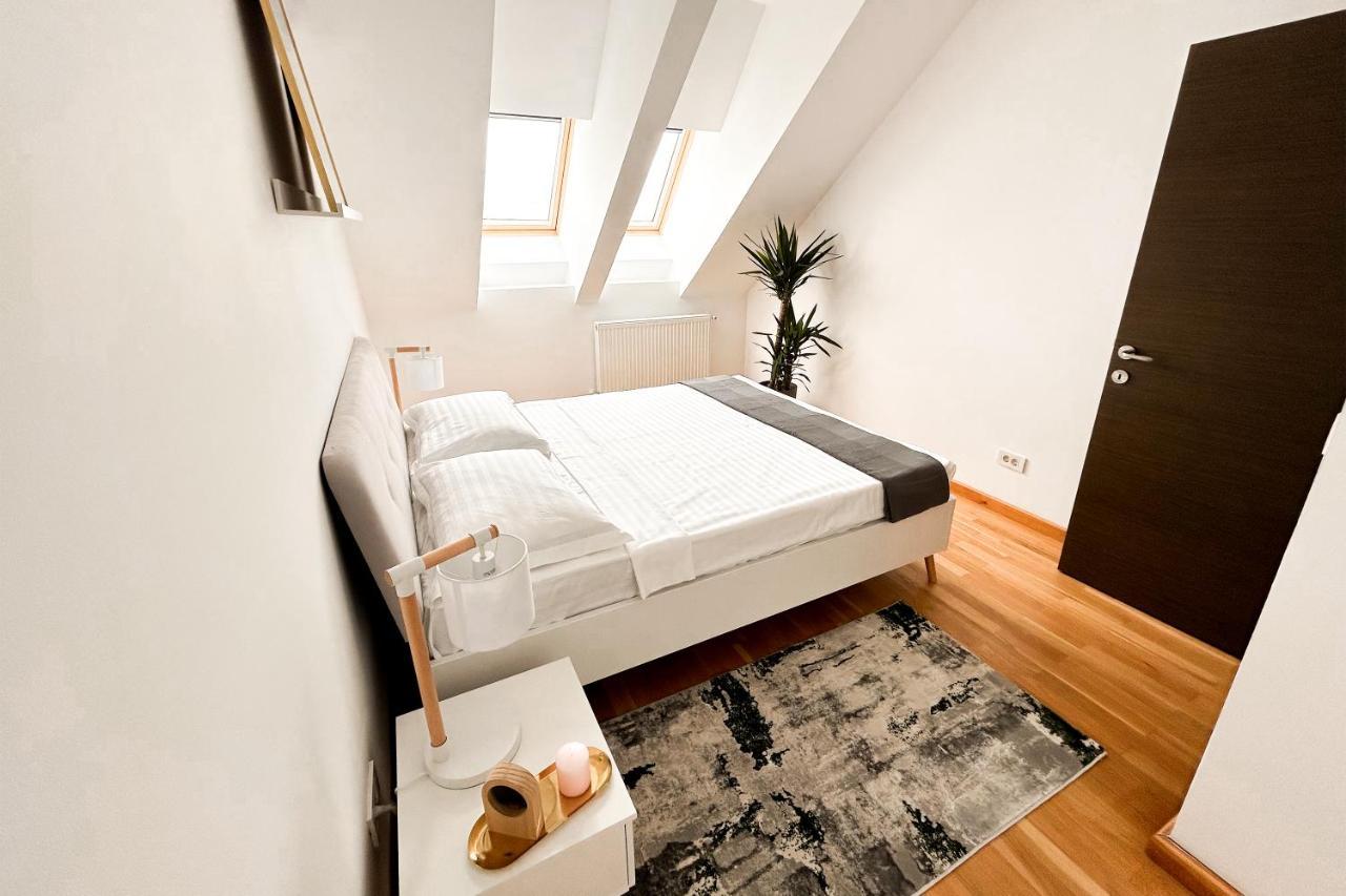 Downtown C22 Apartment บูคาเรสต์ ภายนอก รูปภาพ